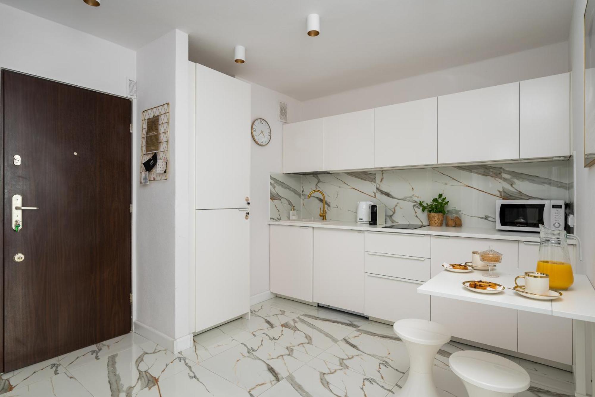 Gold Premium Central Suite 950 M To Central Station Parking Warszawa Zewnętrze zdjęcie